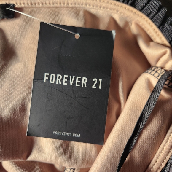 Forever 21 Mesh Black and Nude Corset Style Top Size M NWT - Picture 7 of 10